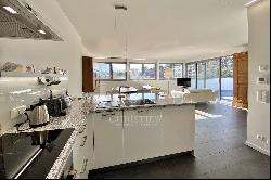 Lugano: penthouse apartment with large terrace for sale