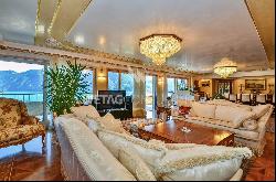 Luxury apartment in Lugano for sale with a 180 view of Lake Lugano