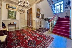 Elegant period villa for sale in Lugano with partial view of Lake Lugano