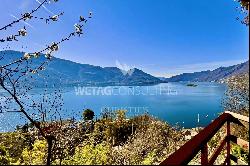 Villa for renovation in a spectacular location with panoramic lake view for sale in Ascona