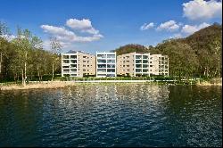 Muzzano: prestigious apartment for sale directly on Lake Lugano