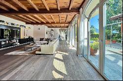 Beautiful estate with vineyard in Vacallo for sale