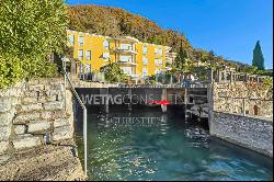 Lugano-Bissone: apartment for sale, with direct access to the lake, outdoor swimming pool