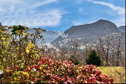 Elegant penthouse apartment  with view of Lake Lugano in Lugano-Carona for sale