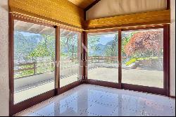 Lugano-Canobbio: villa with pool & Lake Lugano view for sale, requiring complete renovati