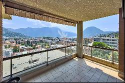 Lugano: elegant apartment for sale in central area with lake view