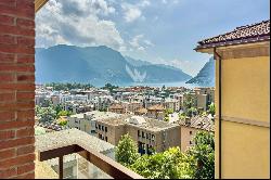 Lugano: elegant apartment for sale in central area with lake view