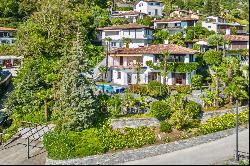 Beautiful Mediterranean villa with panoramic lake view & outdoor pool for sale in Brione 