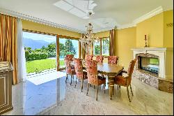 Magnificent luxury villa for sale in top location with garden & outdoor pool in Ascona