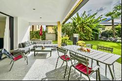 Ascona: modern apartment with a large garden near the city centre & lake for sale