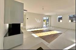 Lugano-Magliaso: Modern penthouse apartment for sale with lake view, available as a secon