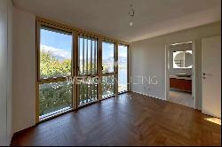 Skydeck: modern apartment for sale in Lugano-Paradiso with stunning lake Lugano views, su