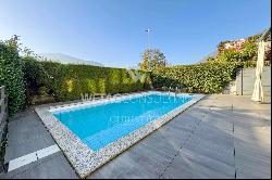 Ascona: in the vicinity of the Golf Club, modern & spacious villa with outdoor pool for s