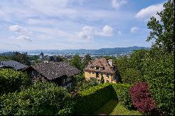 Art nouveau town villa with granny flat on the Zürichberg.