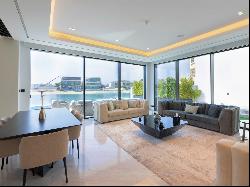 Contemporary Palm Jumeirah Beachfront Villa