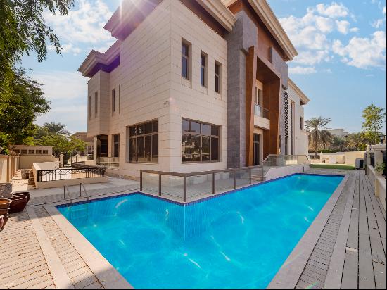 Luxurious Villa Living in Emirates Hills