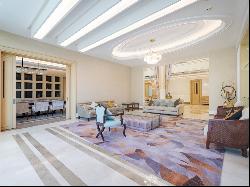 Luxurious Villa Living in Emirates Hills