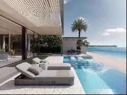 Brand New and Beachfront Palm Jumeirah Villa