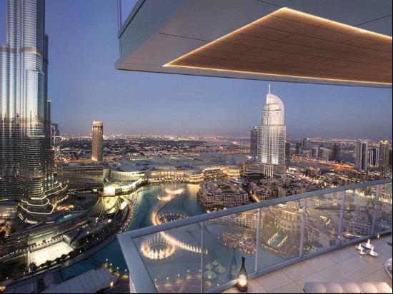 Luxury Living with Iconic Burj Khalifa Views