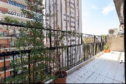 Great, light-filled duplex in Palermo.