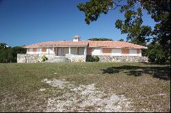 Prominent Green Turtle Cay Estate, Green Turtle Cay