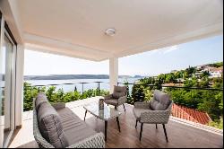 WATERFRONT VILLA WITH STUNNING SEA VIEW AND PRIVATE POOL - KVARNER