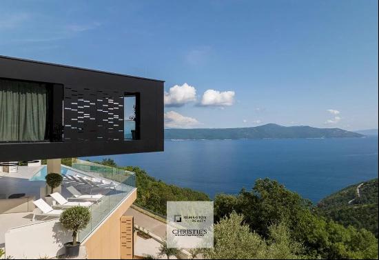 UNIQUE CONTEMPORARY VILLA WITH INDOOR AND OUTDOOR POOL - OPATIJA RIVIERA