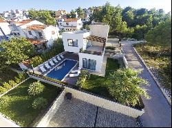 LUXURY VILLA WITH THE OUTDOOR AND INDOOR POOL - DALMATIA