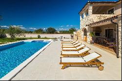 STONE HOUSE WITH POOL AND TENNIS COURT - ISTRIA