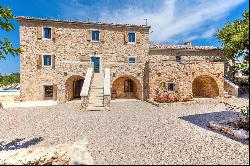 BEAUTIFUL STONE VILLA WITH PRIVATE POOL - ISLAND OF KRK