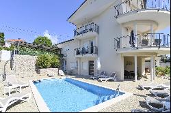 Family House with Pool and Sea View - Opatija