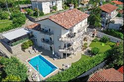 Family House with Pool and Sea View - Opatija