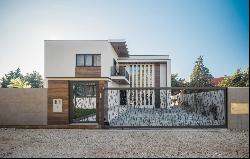 Beautiful new modern villa walking distance to the beach in Umag