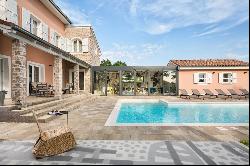 House with heated pool in a beautiful environment - central Istria