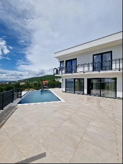 House with a pool and sea view - Crikvenica