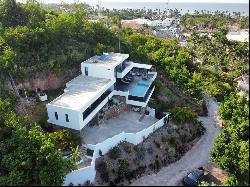 Paradise Found: Exquisite Luxury Ocean View Villa in the Dominican Republic