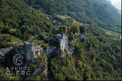 Between Chambery and Albertville, maison de maitre