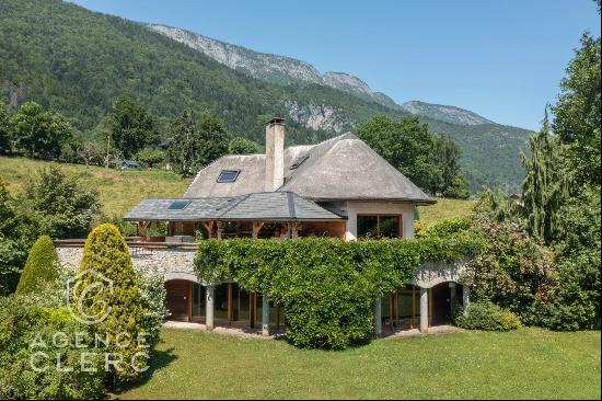 Lathuile, charming property in a quiet location