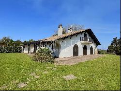 FOR SALE URRUGNE - ARCHITECT-DESIGNED VILLA ON ONE HECTARE OF LAND