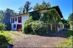 ASCAIN – A BASQUE-STYLE FARMHOUSE