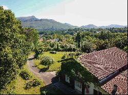 ASCAIN – A BASQUE-STYLE FARMHOUSE