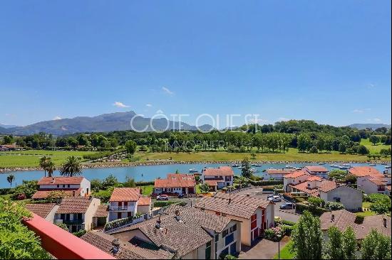 SAINT-JEAN-DE-LUZ, A 136 SQM DUPLEX APARTMENT