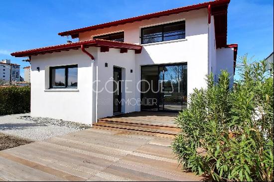 FOR SALE ANGLET - TOWNHOUSE WITH POOL