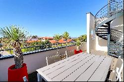 ANGLET CHAMBRE D’AMOUR NEIGHBOURHOOD. A LUXURIOUS APARTMENT WITH A ROOFTOP TERRACE ENJOYI