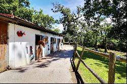 URRUGNE, NEAR SAINT JEAN DE LUZ – A SUPERB PERIOD PROPERTY