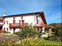 SOURAÏDE, NEAR ESPELETTE – A SPACIOUS PERIOD PROPERTY