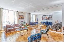 Paris 16th District - A bright and peaceful 3-bed apartment