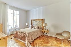 Paris 16th District - A bright and peaceful 3-bed apartment