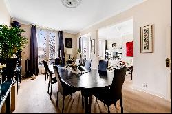 Paris 4th District –  An ideal pied a terre