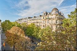 Paris 17th District – A bright 3-room apartment